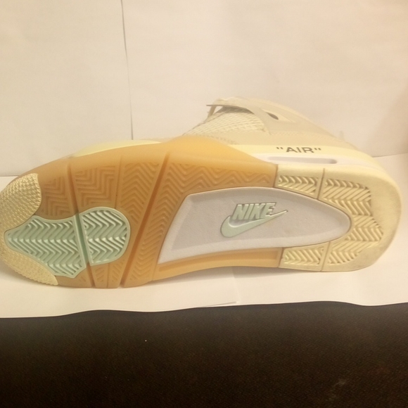 Off-White x Wmns Air Jordan 4 SP \'Sail\'